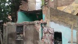 Business Prime News-Elder-lady-falling-from-rooftop