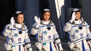 Business Prime News-3 Chinese Astronauts will spend long three months in space