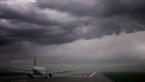 Business Prime News-Before-landing-plane-entered-into-strom.