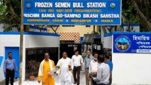 Business_prime_news_Haringhata-farm-visit
